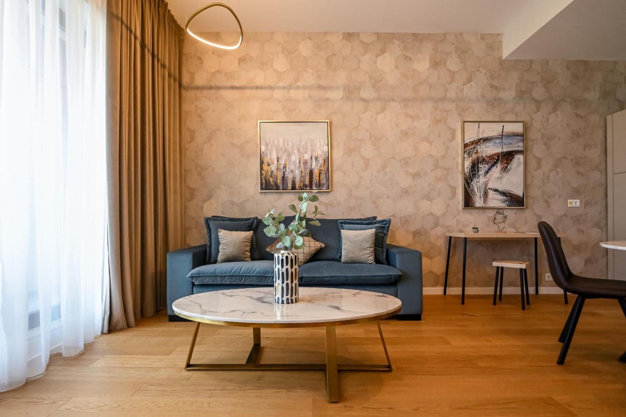One Verdi Park Exclusive Apartments - Panoramic View & Private Parking บูคาเรสต์ ห้อง รูปภาพ