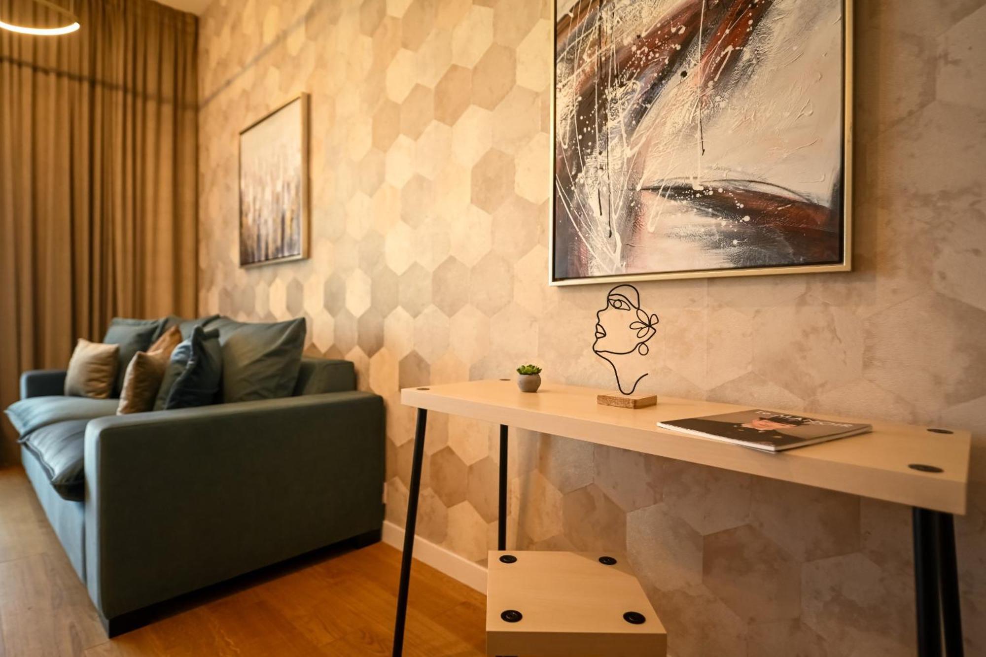 One Verdi Park Exclusive Apartments - Panoramic View & Private Parking บูคาเรสต์ ห้อง รูปภาพ