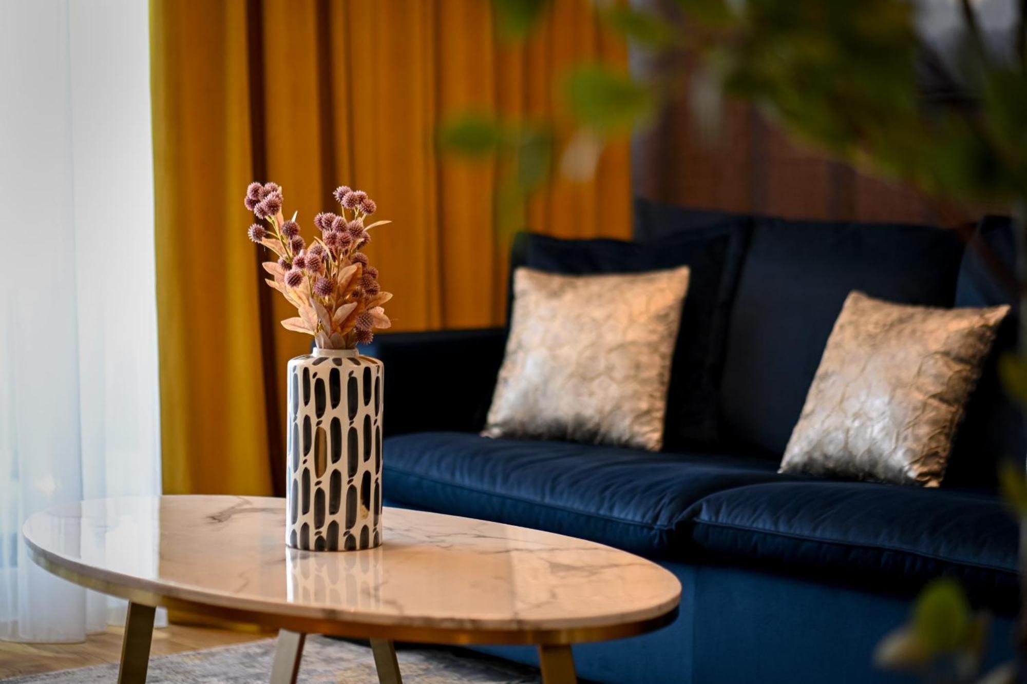 One Verdi Park Exclusive Apartments - Panoramic View & Private Parking บูคาเรสต์ ห้อง รูปภาพ